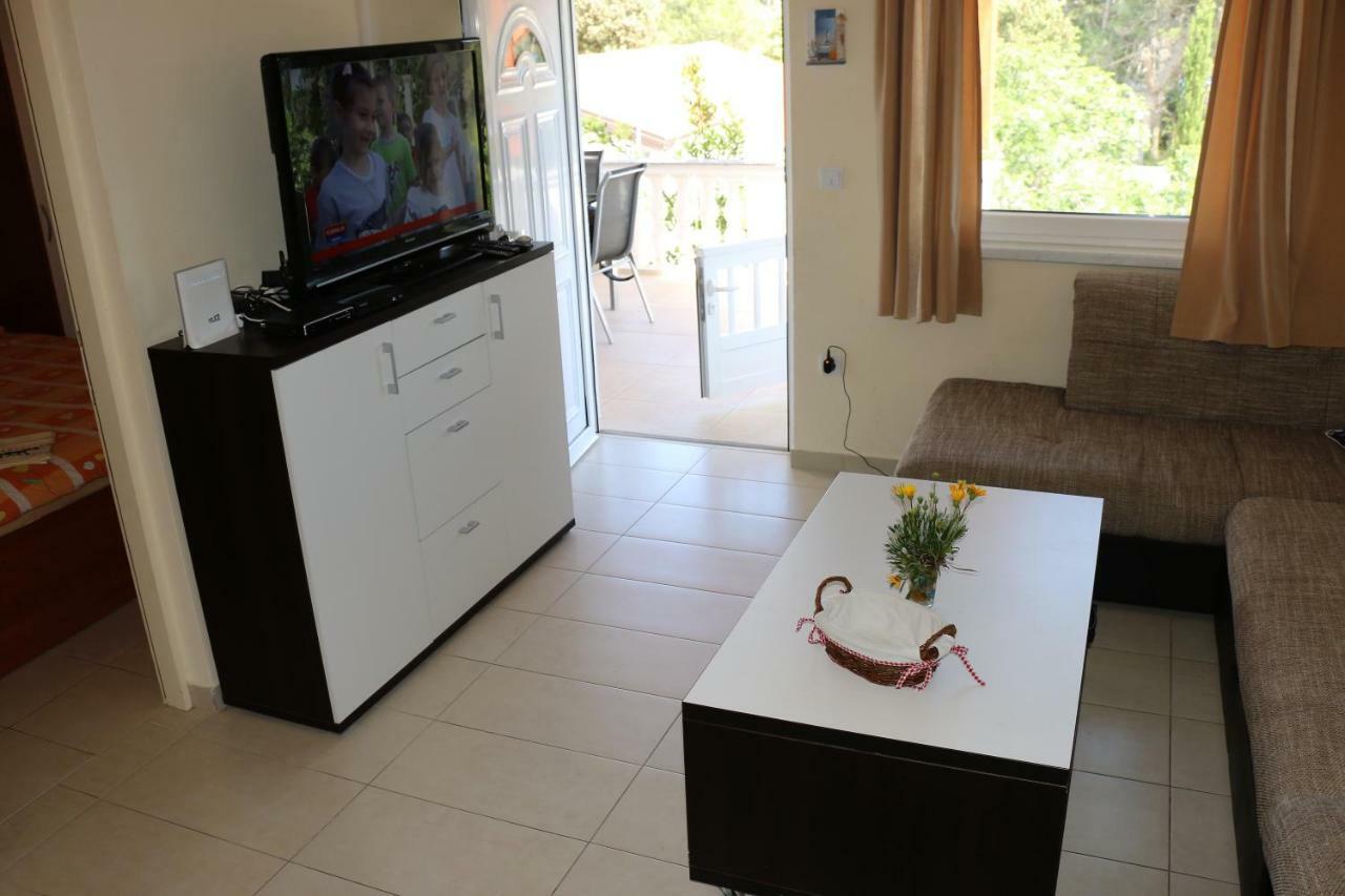 Apartments Vir Delfin Exterior foto